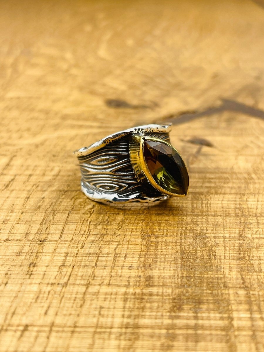 Women's Zultanite Silver Ring