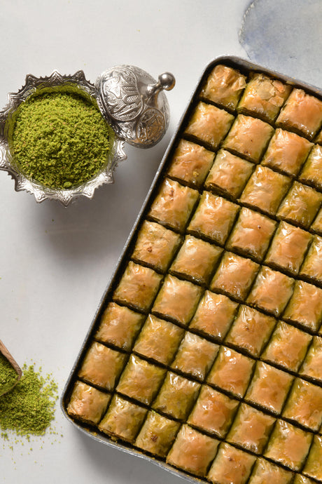 Asi | Special Mini Baklava with Pistachio Tray