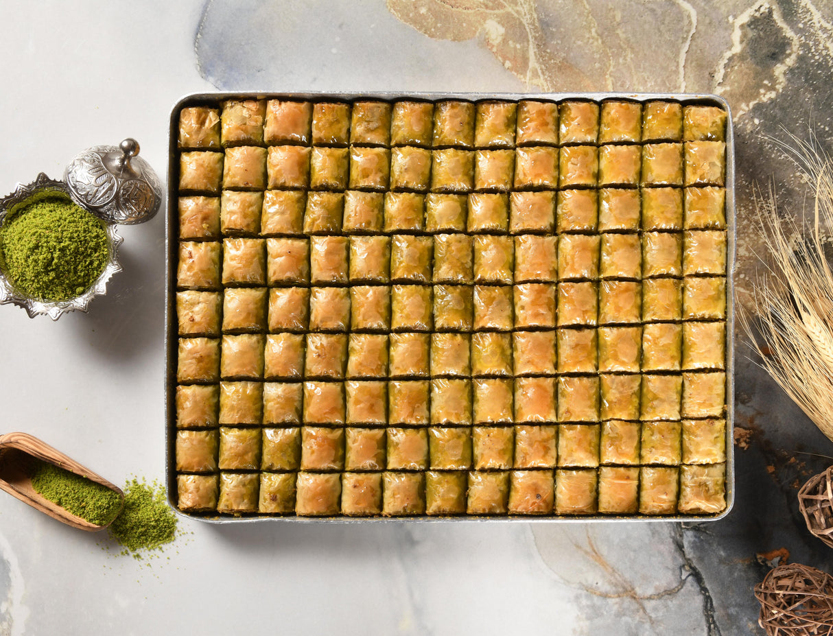 Asi | Special Mini Baklava with Pistachio Tray