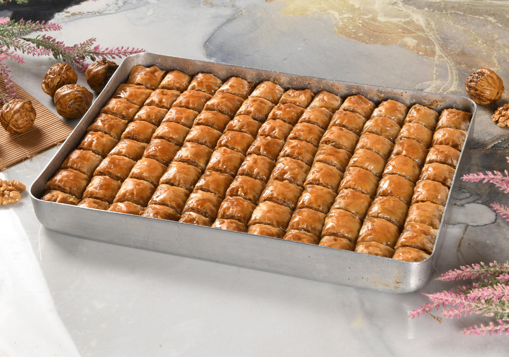 Asi Kunefeleri | Special Mini Baklava with Walnut Tray Asi Kunefeleri Turkish Baklava