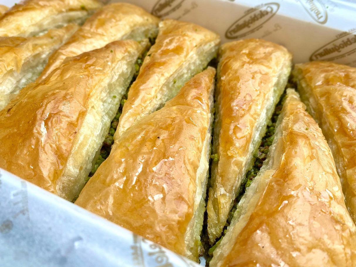 Celebiogullari | Antep Carrot Slice Baklava with Pistachio