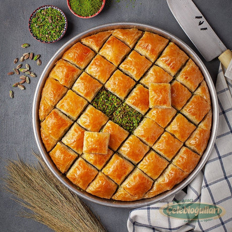 Celebiogullari | Antep Special Square Baklava with Pistachio