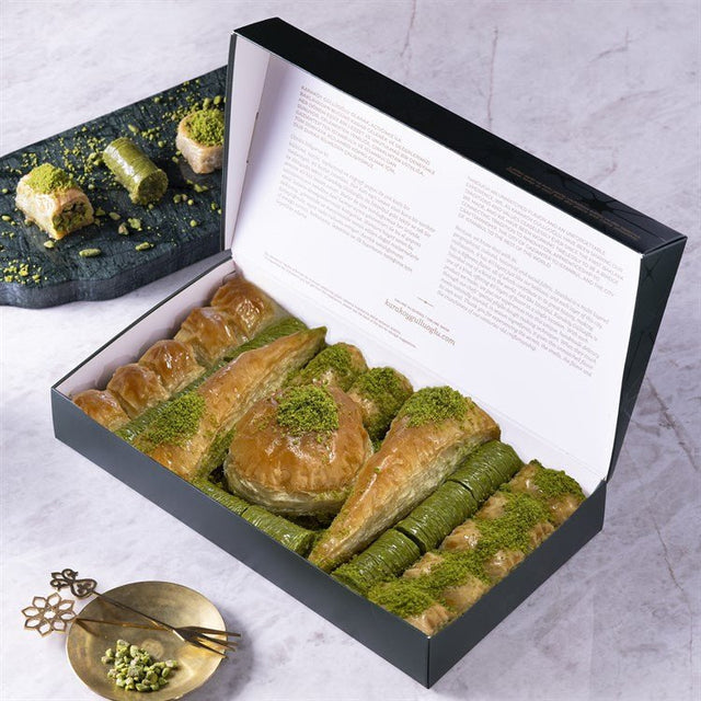 Karakoy Gulluoglu | Premium Baklava with Pistachios Gift Box