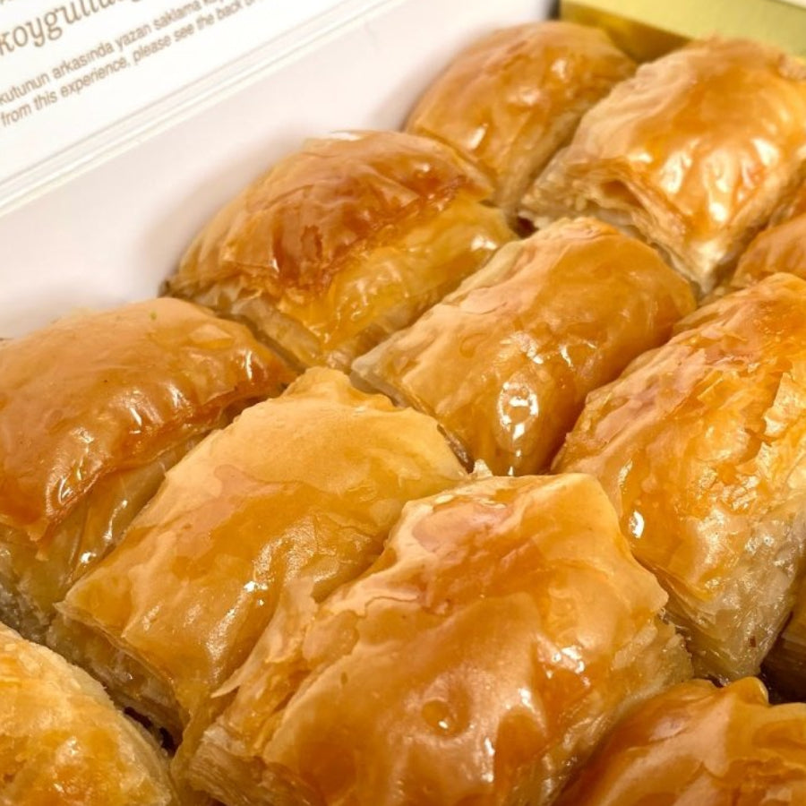 Karakoy Gulluoglu | Turkish Light Baklava with Pistachios (Low Glycemic Index) - TryAladdin