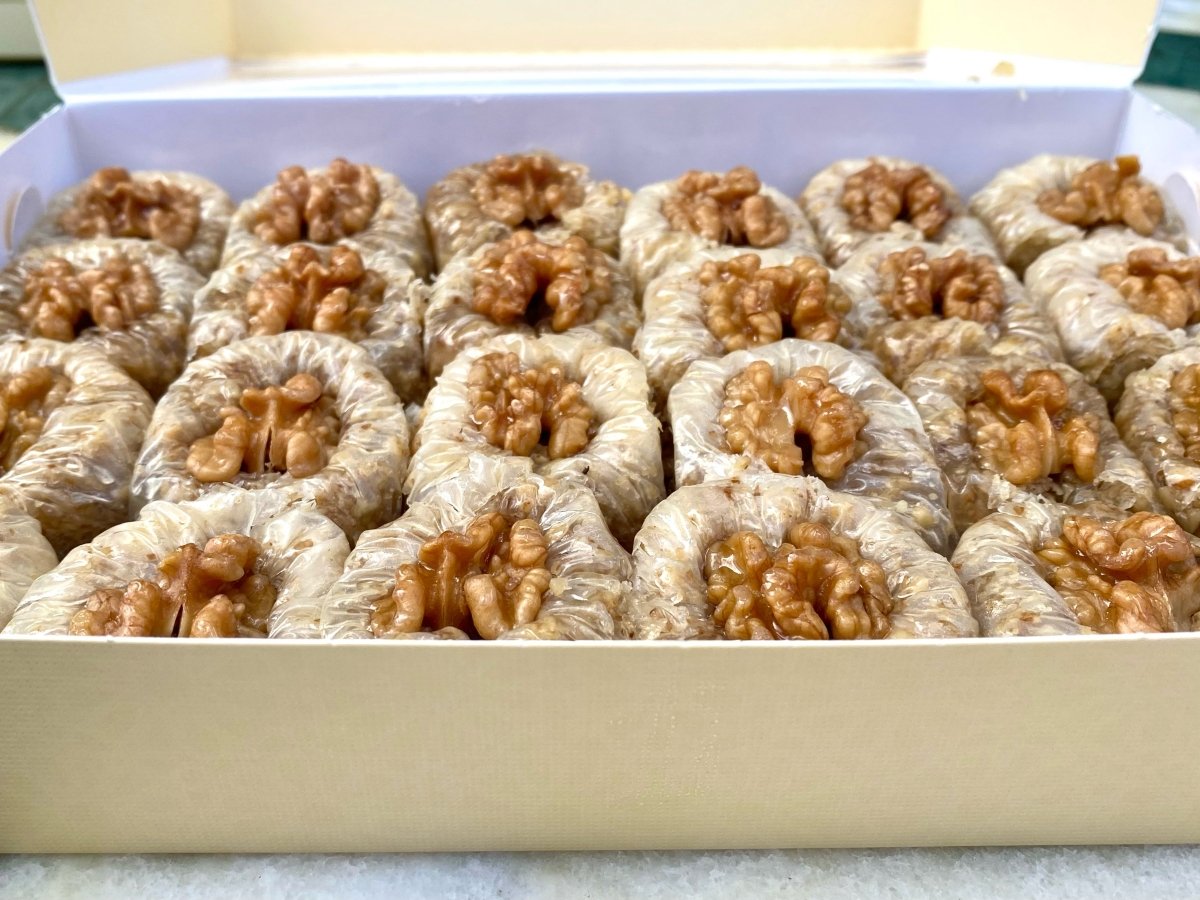 Koskeroglu | Lux Antep Burma Baklava with Walnut