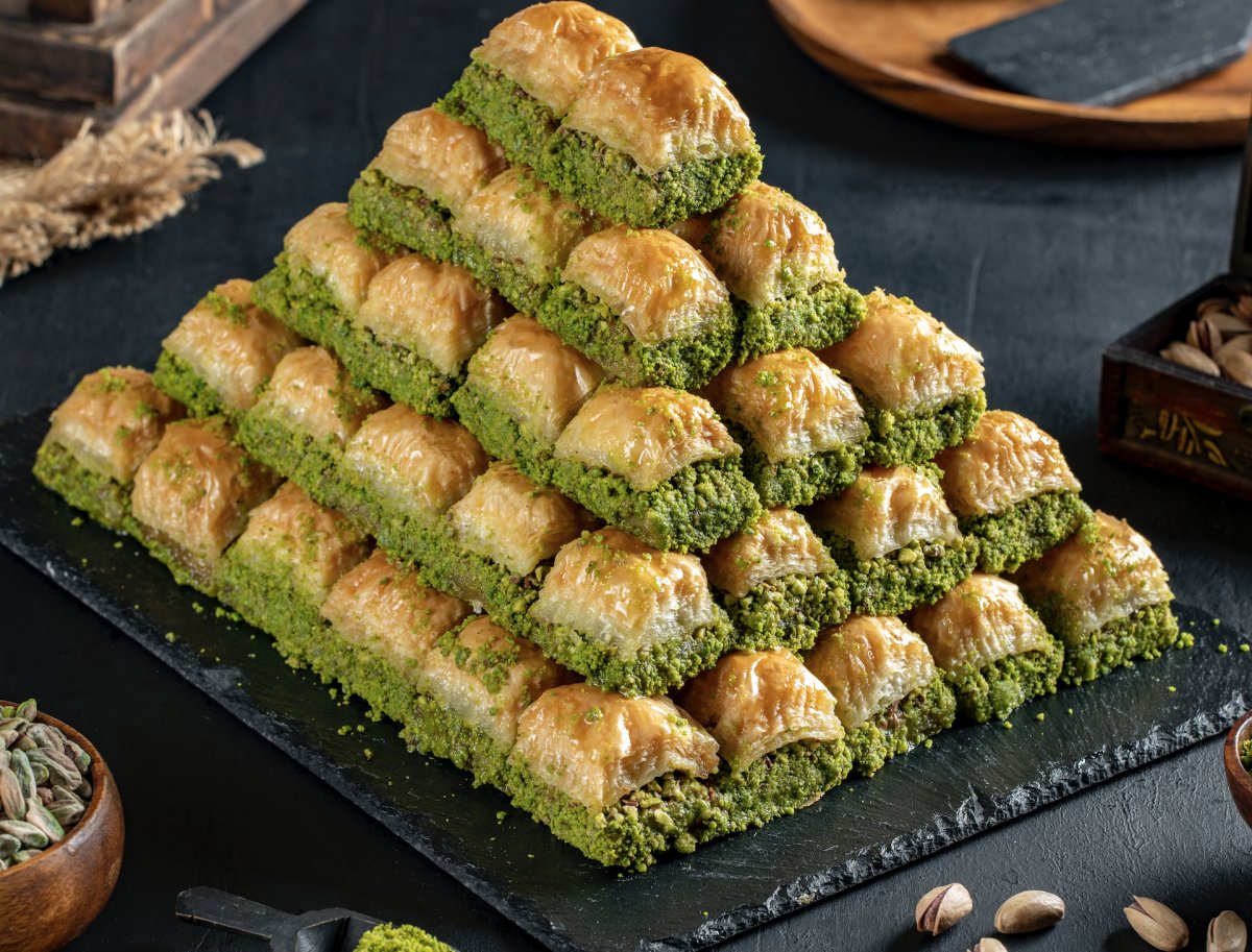 Koskeroglu | Turkish Lasting Baklava with Pistachio