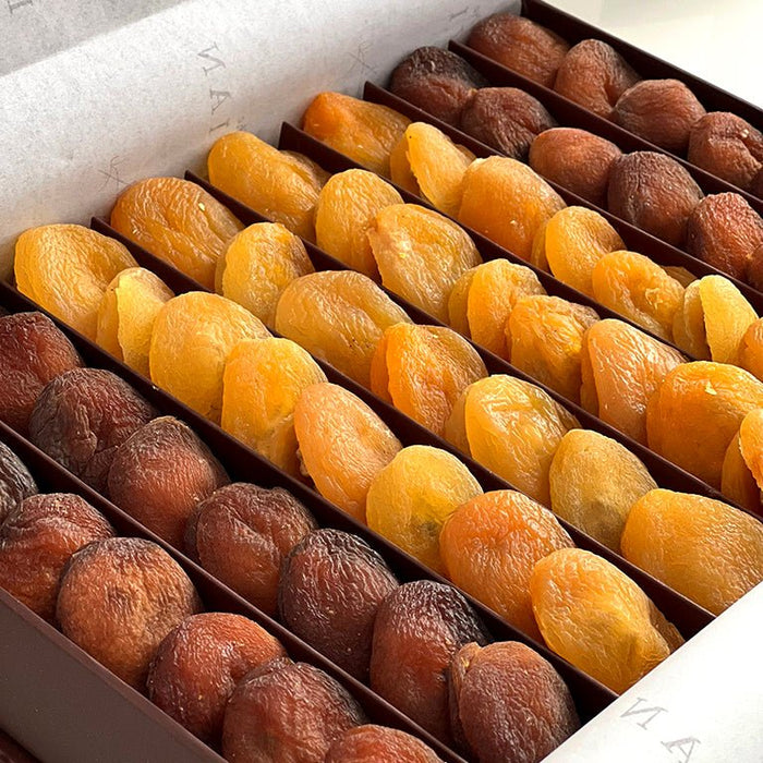 Luvian | Premium Box of Mixed Dried Apricot (with Nuts inside)