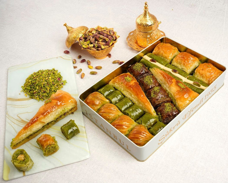Sukru Efendi 1935 | Special Turkish Baklava with Pistachio in Gift Metal Box