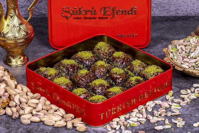 Sukru Efendi 1935 | Special Turkish Chocolate Baklava with Pistachio in Gift Metal Box