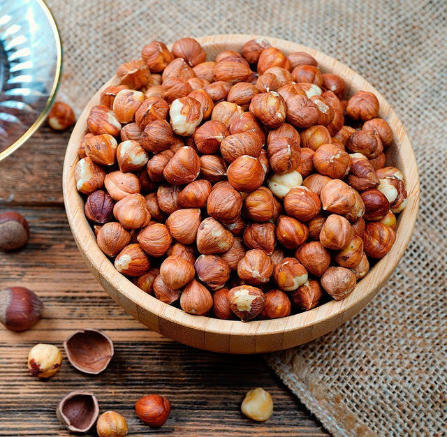 Tatbak | Raw Hazelnuts