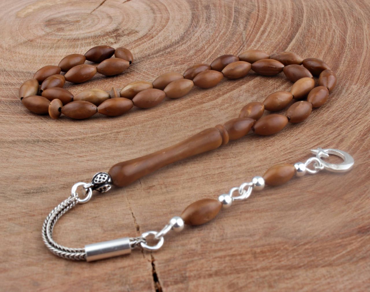 Tesbihevim | Plain Kuka Wood Tasbih with Silver Tassel - TryAladdin