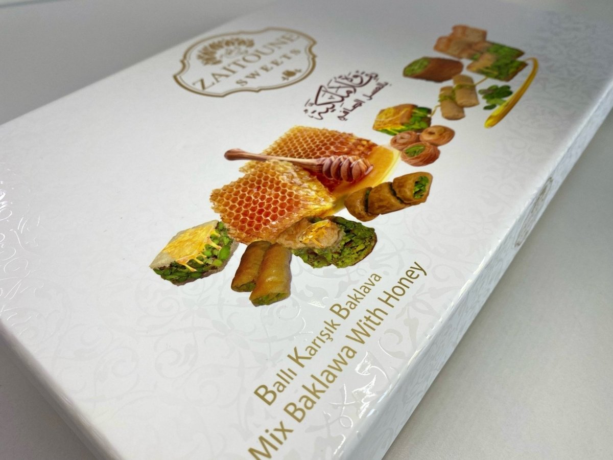 Premium Mix Baklava with Honey - Gift Box (2.2 lb | 1 kg) – Aladdin